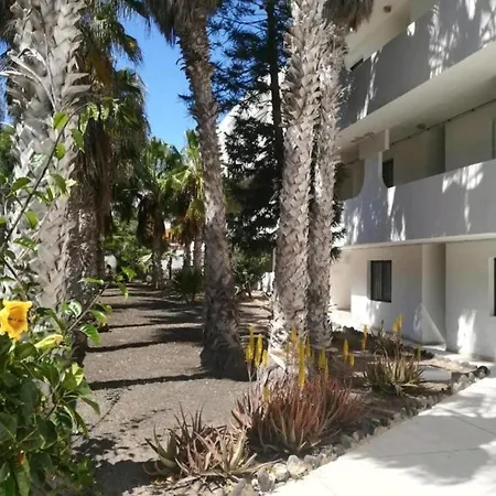 Cosy Seafront Apartamento Costa De Antigua